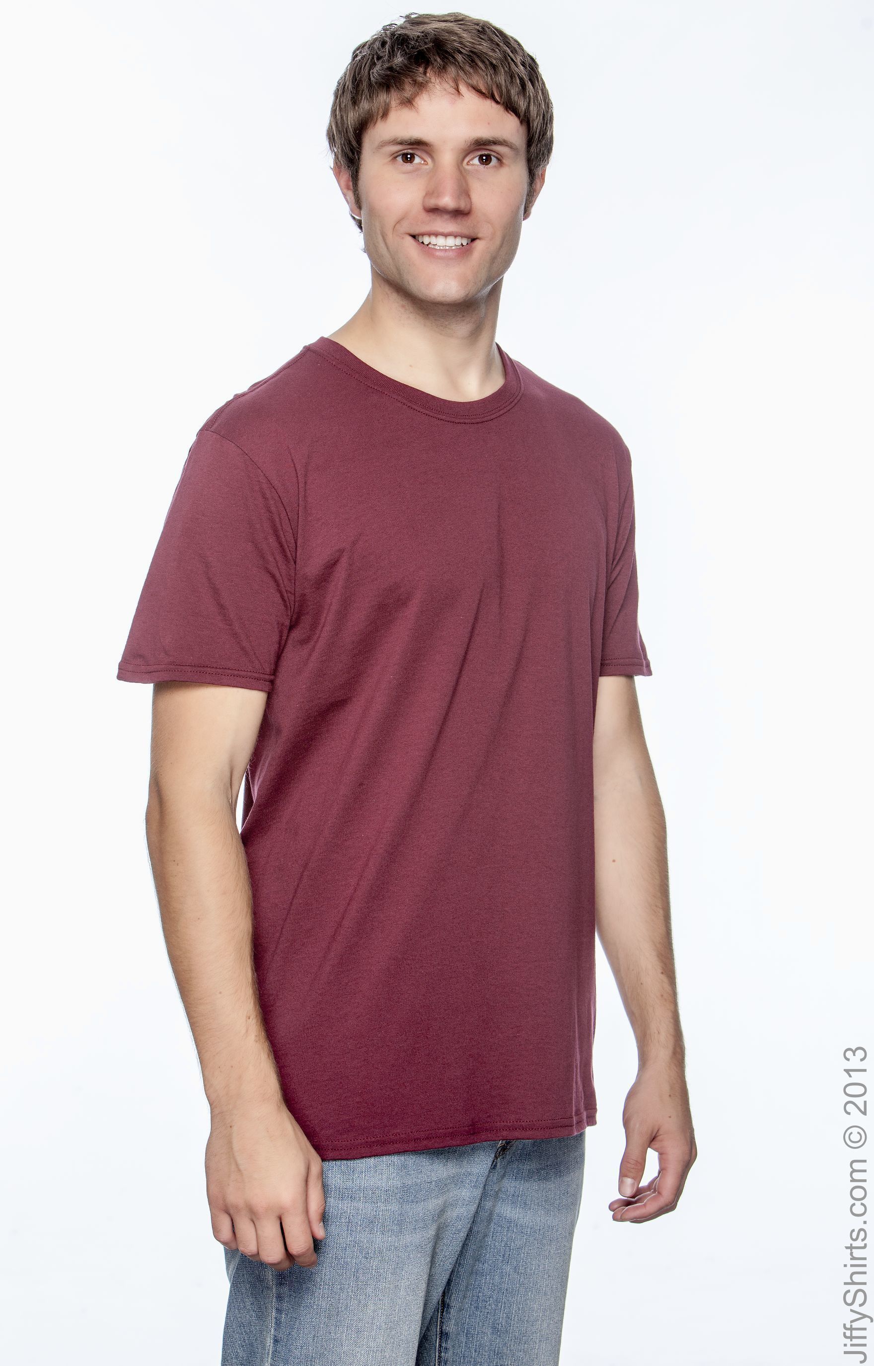 gildan maroon tshirt