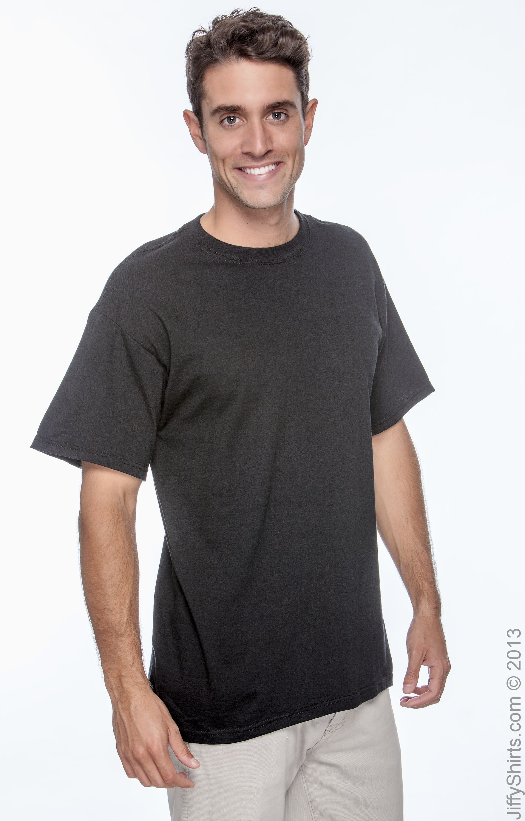 black fruit of the loom t shirt